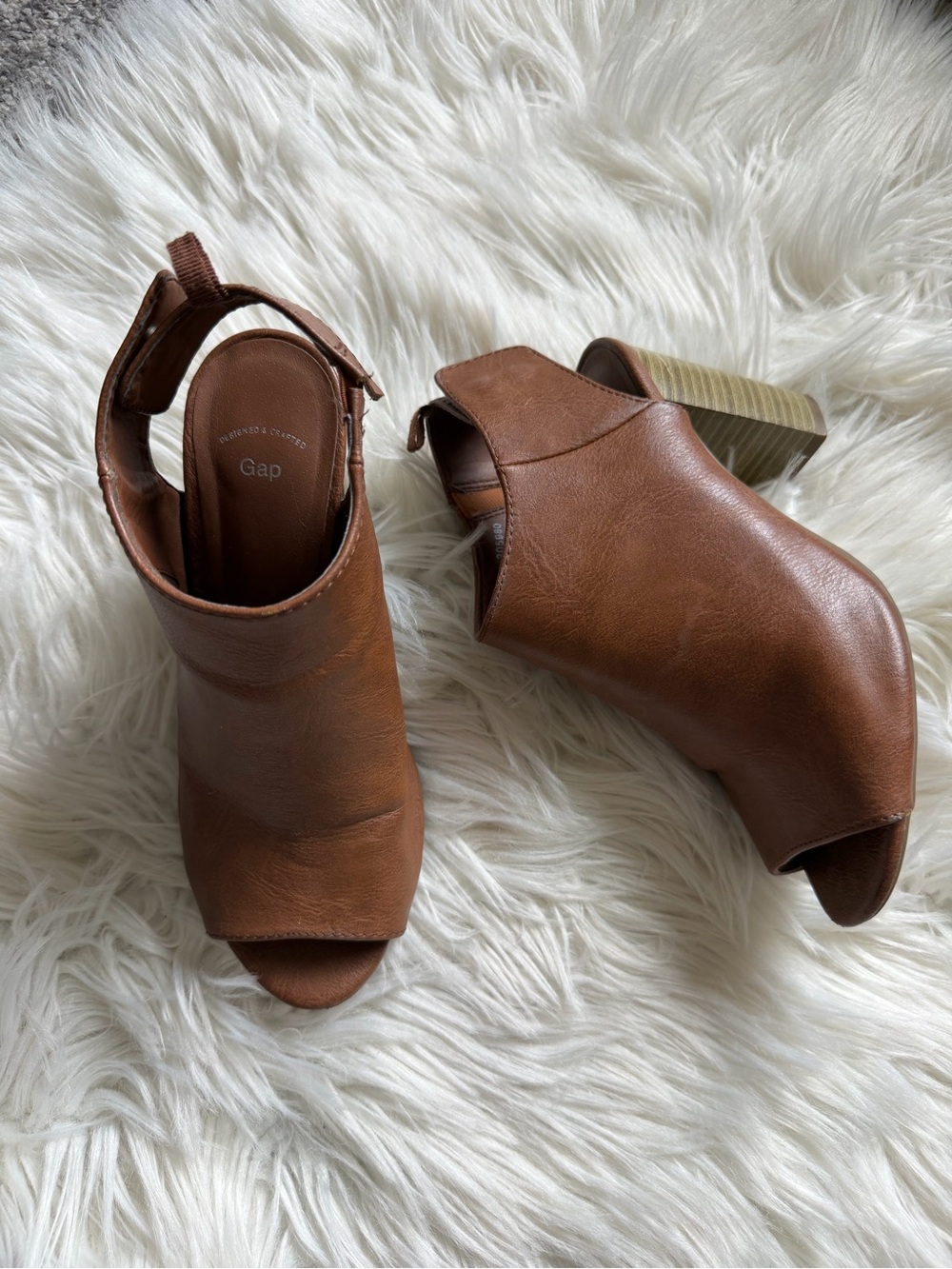 GAP peep toe booties